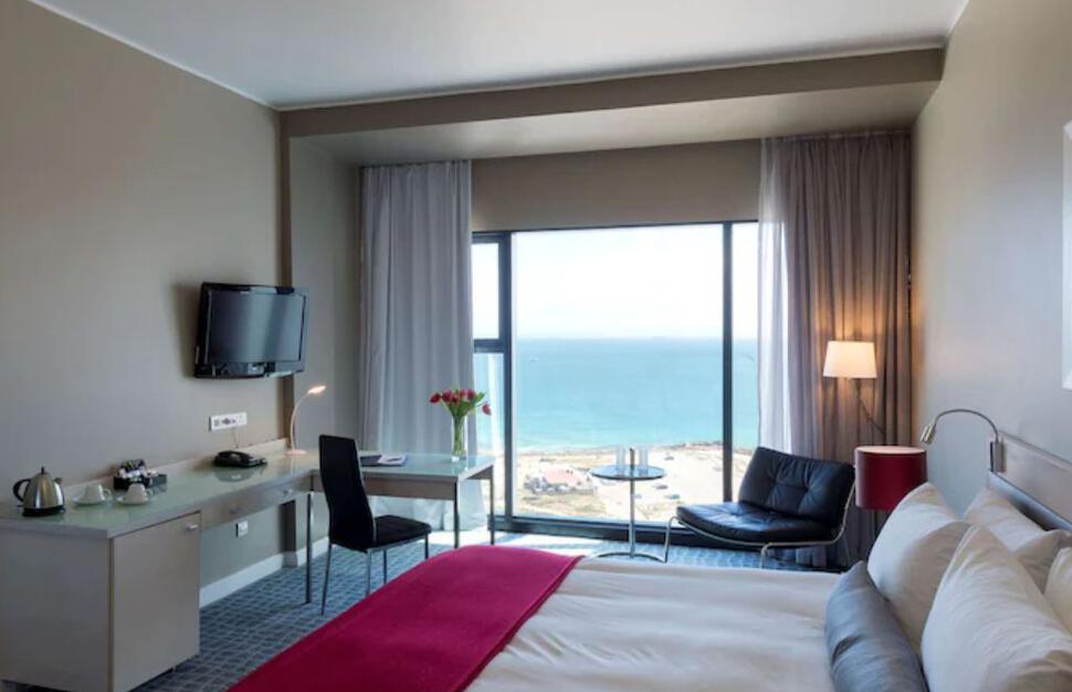 Radisson-Blu-Hotel-Port-Elizabeth-3.jpg