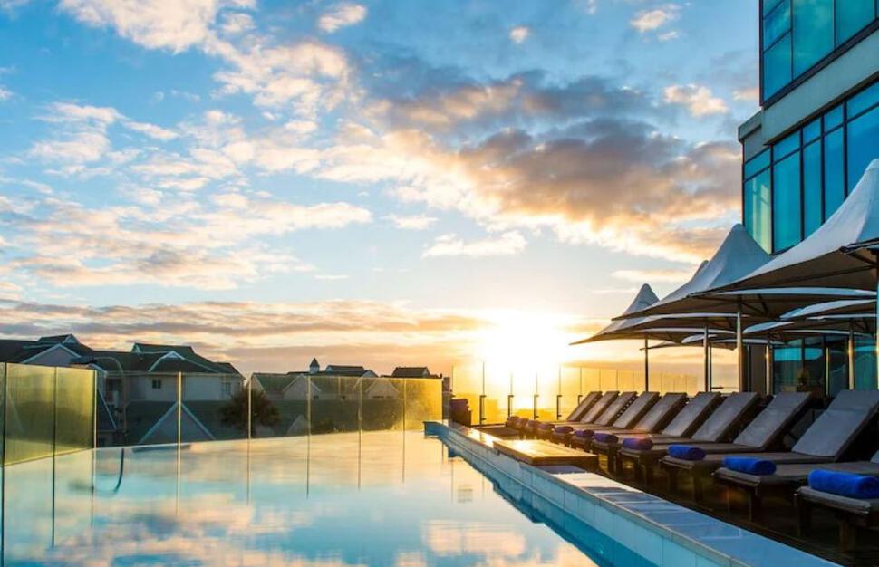 Radisson-Blu-Hotel-Port-Elizabeth-1.jpg