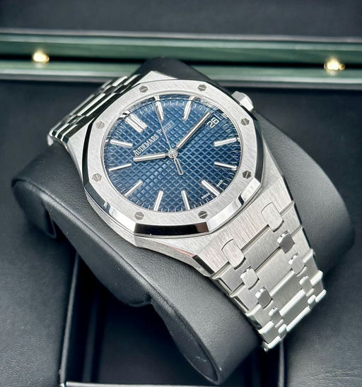Audemars Piguet Royal Oak Ref. 15510st blue (2)