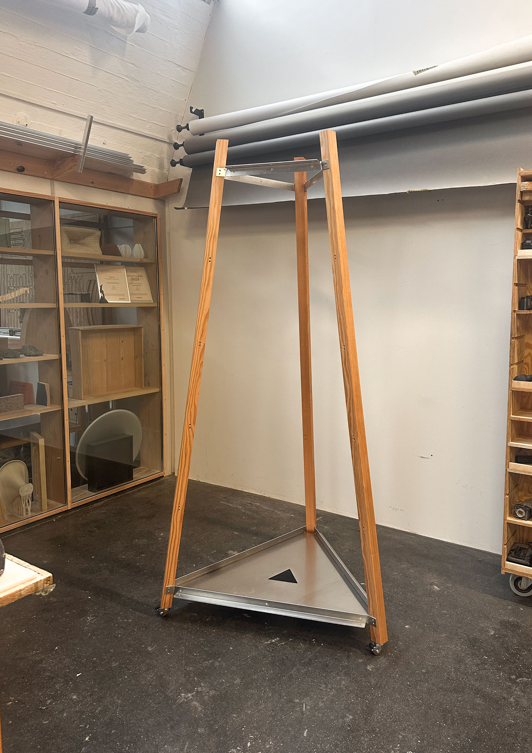 Archial Studies Travelling Bookstand 11