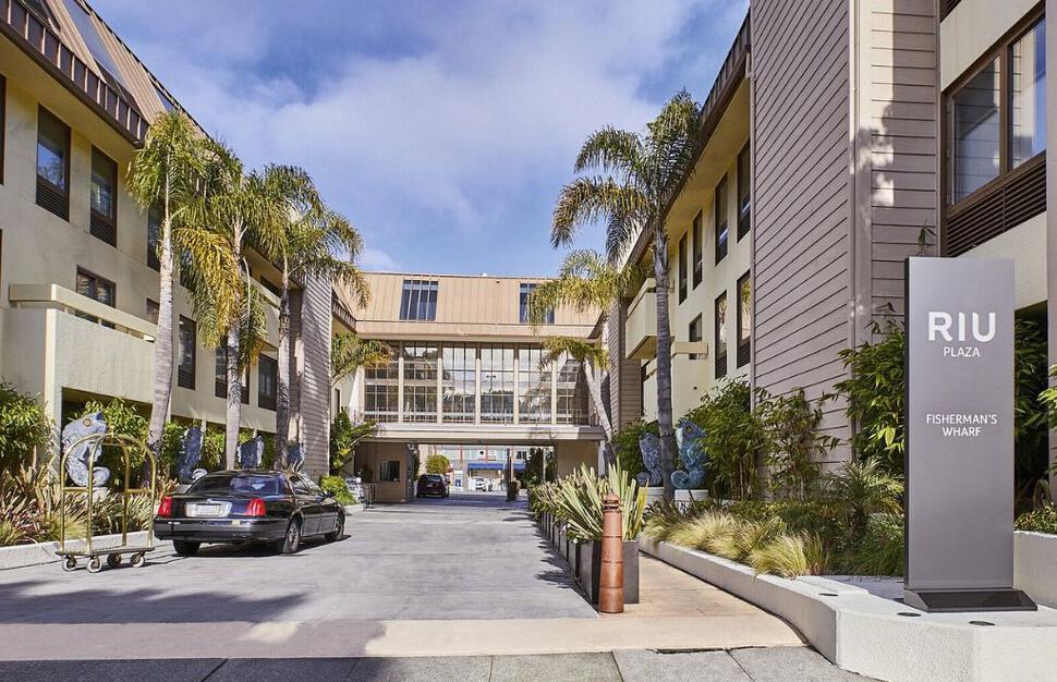 Riu-Plaza-Fishermans-Wharf-2.jpg