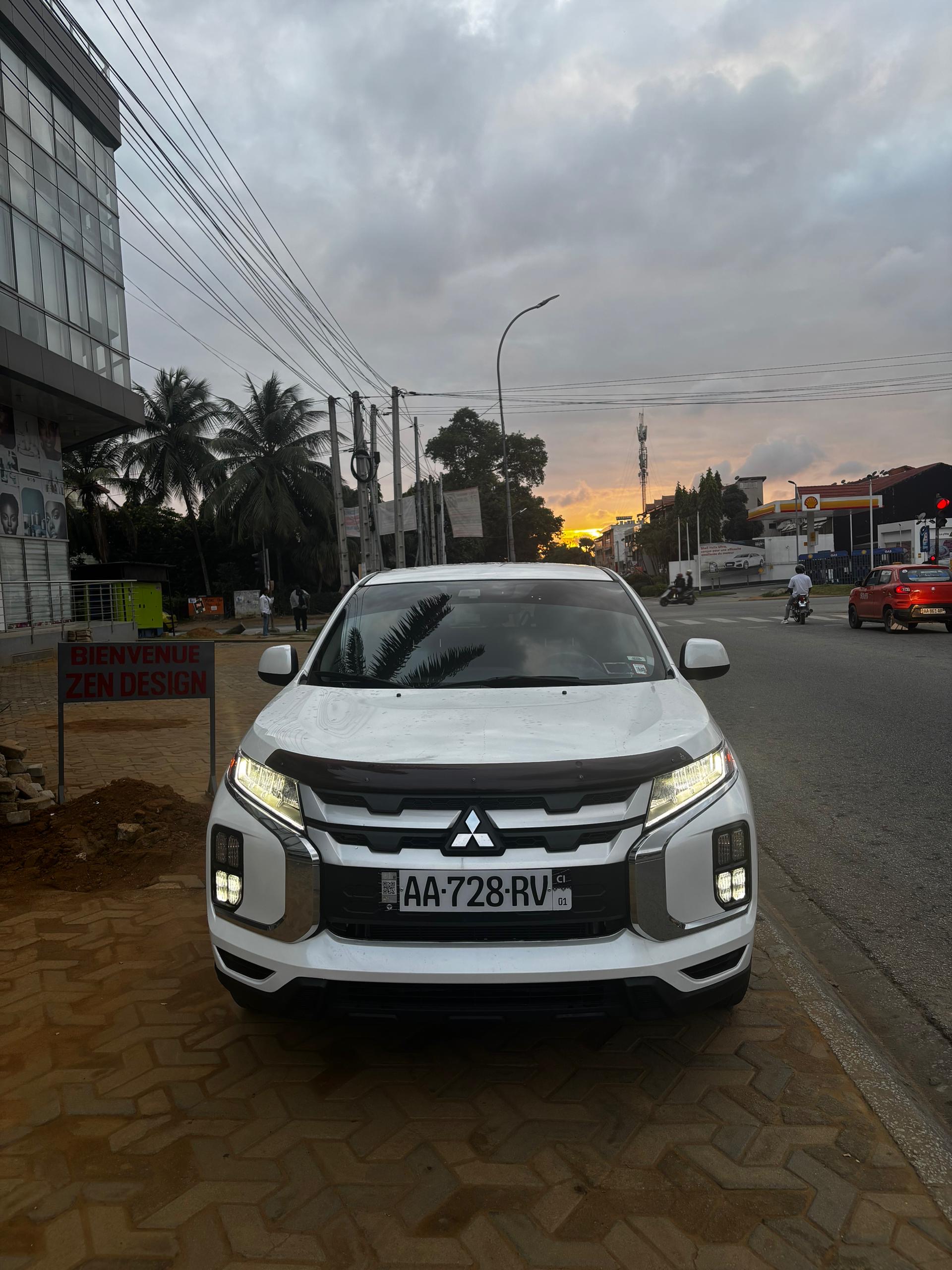 Mitsubishi asx 2021 - Miniature 4