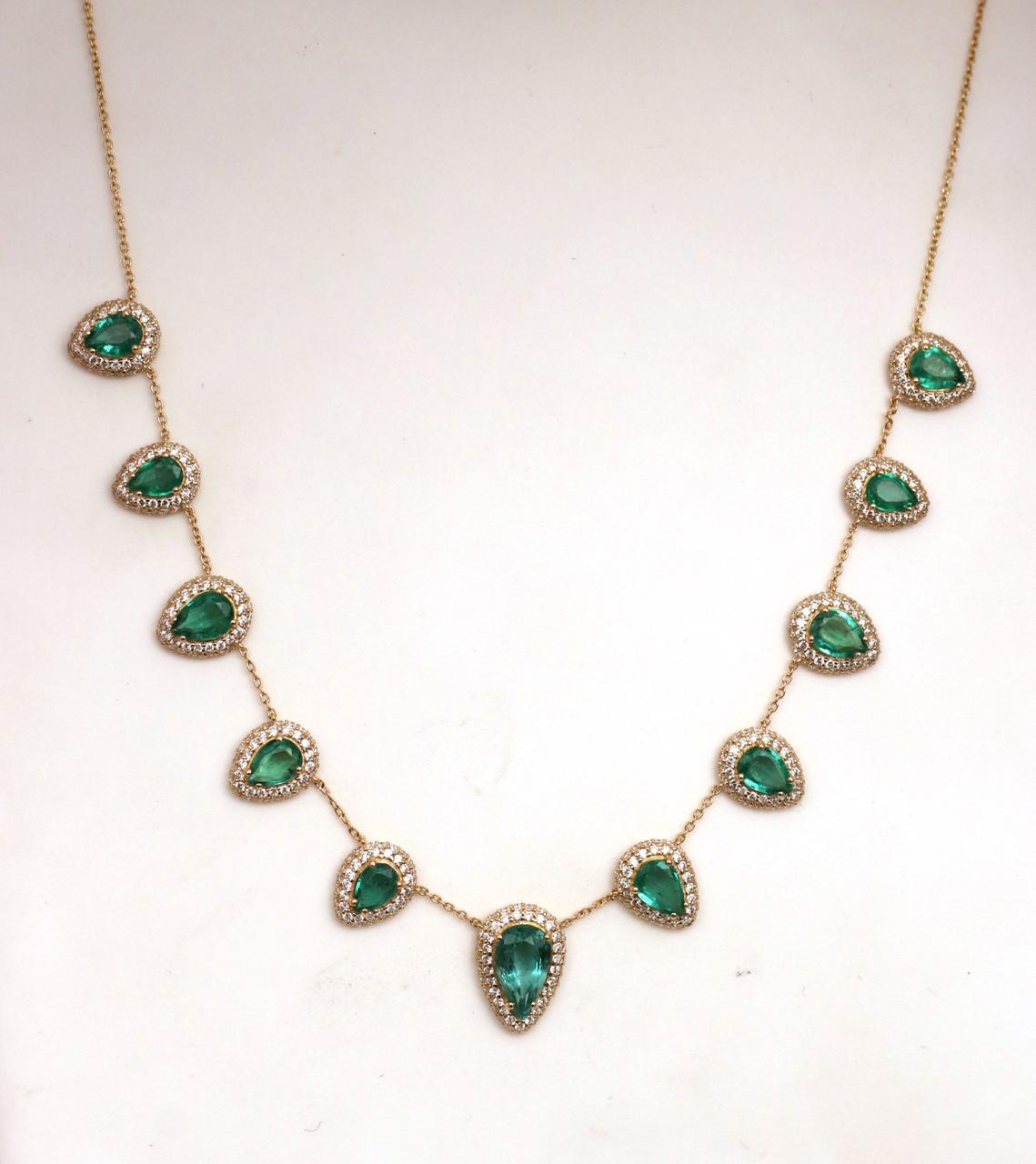 EMERALD & DIAMOND NECKLACE