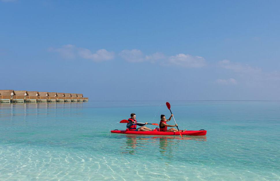 Emerald-Faarufushi-Resort-Spa-Hotel-16.jpg