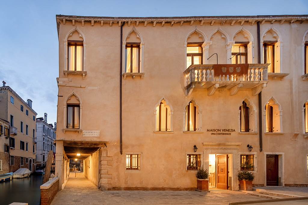VCE_87513_Maison_Venezia_UNA_Esperienze_0324_04.jpg