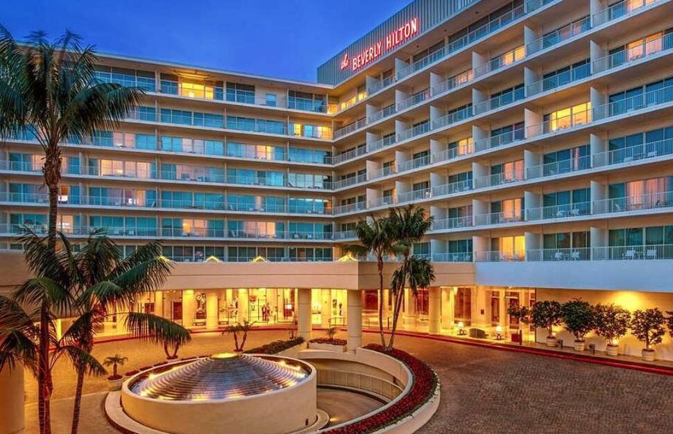 Beverly-Hilton-3.jpg