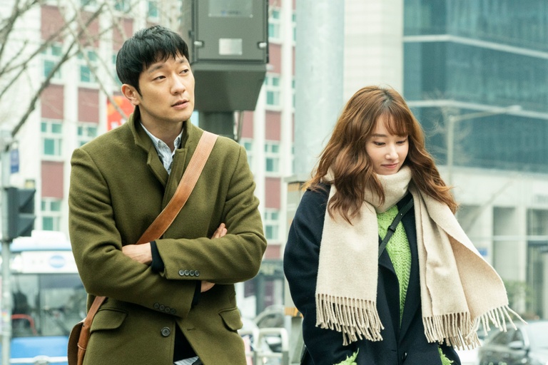 ⓒ 2021 CJ ENM Co., Ltd., TWELVE JOURNEY ALL RIGHTS RESERVED