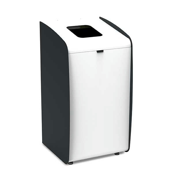 Roxy (Classic) Waste sorting