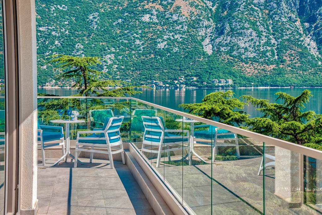 DBV_83690_Blue_Kotor_Bay_Premium_Spa_Resort_0222_54.jpg