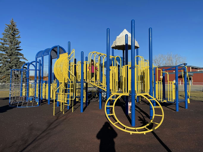 Playground, Spruce Cliff