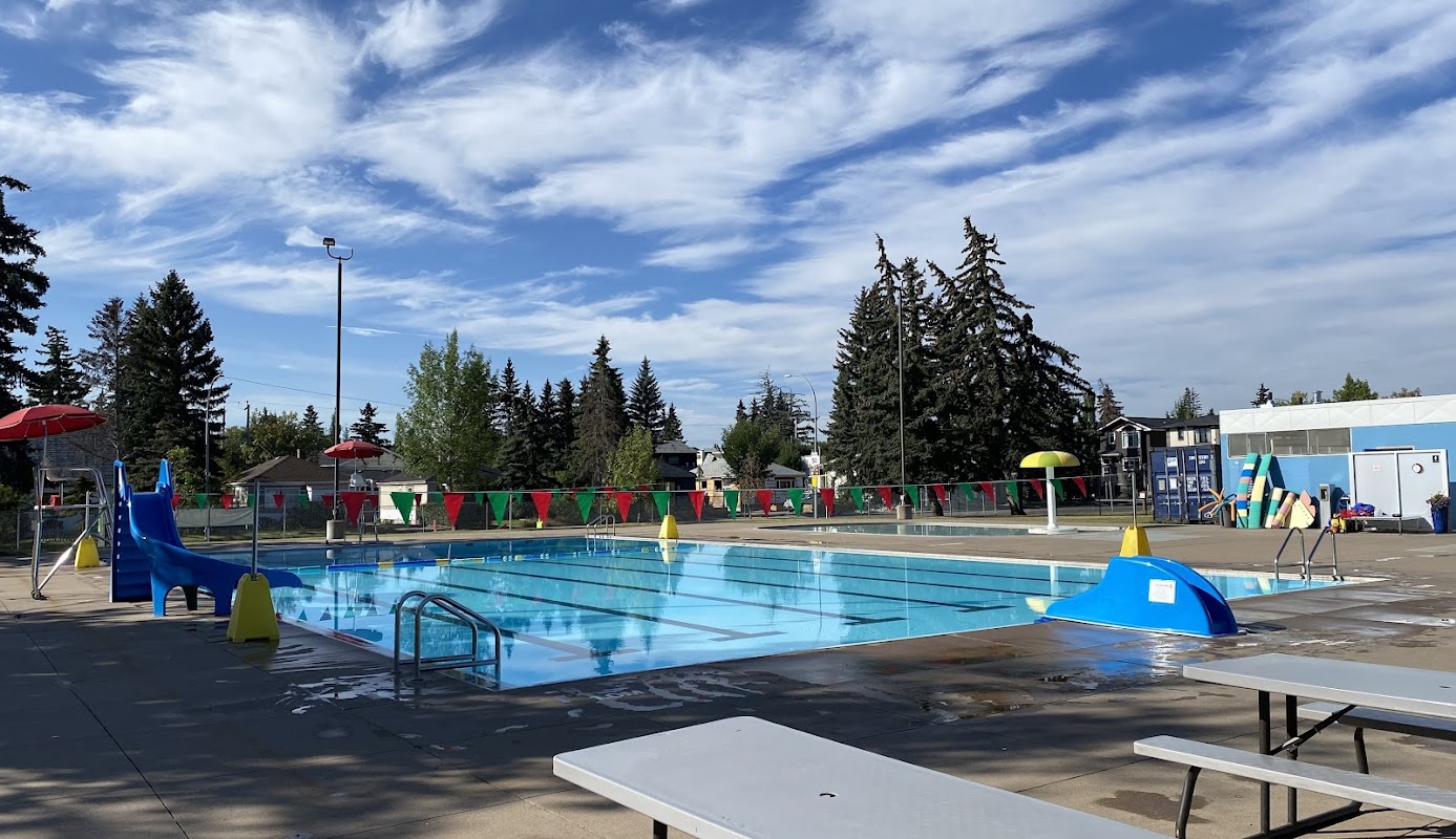 West Hillhurst Outdoor Pool