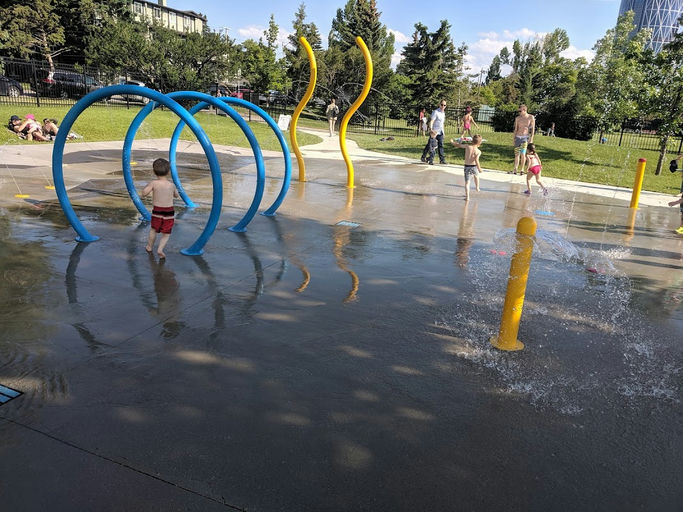 Playground, Crescent Heights