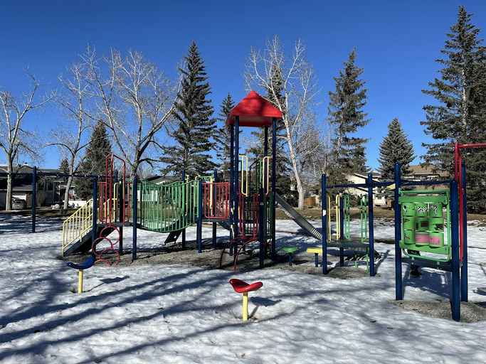 Woodbrook Cl SW Playground