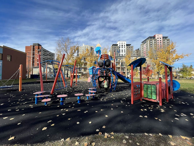 1a St SW Playground
