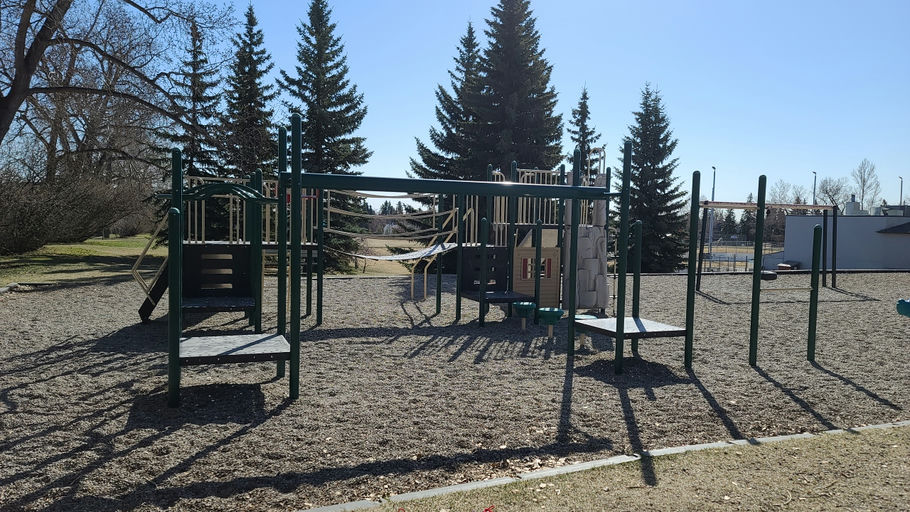 Playground, South Calgary