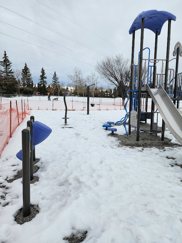 Playground, Coach Hill