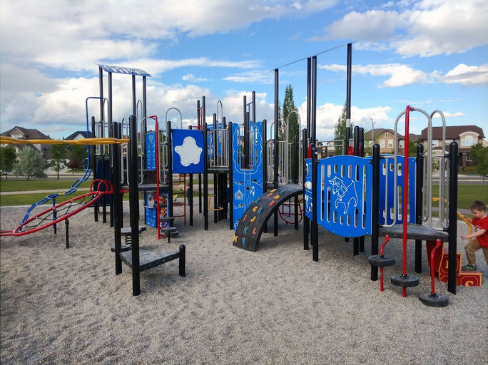 Playground, Tuscany