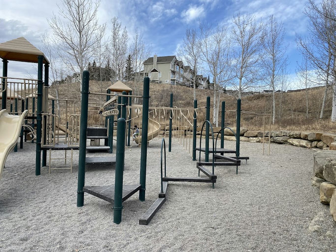 Playground, Hidden Valley