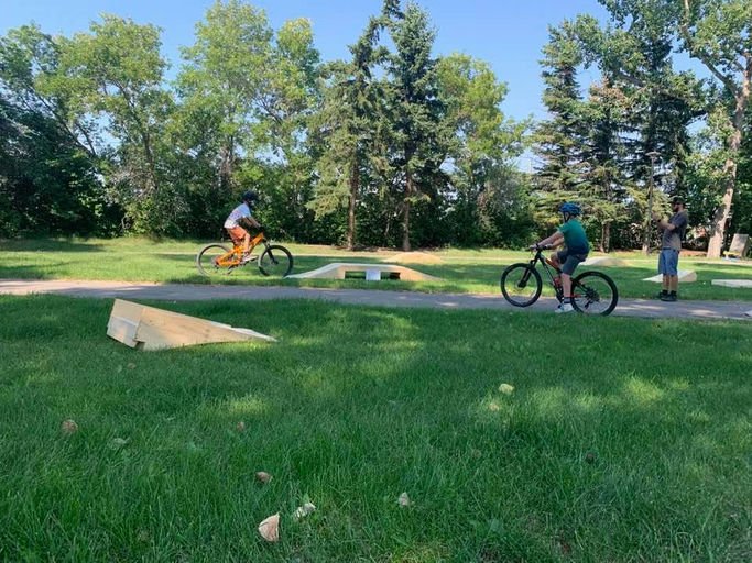 20a St NW Playground