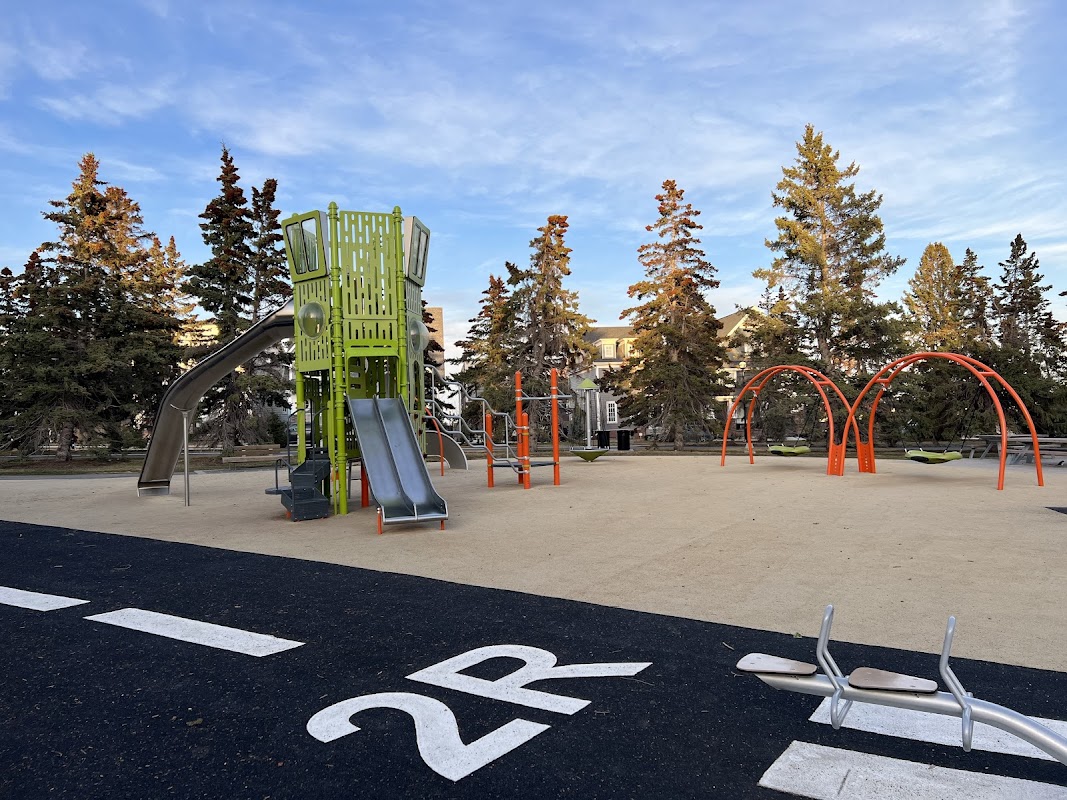 Dieppe Dr SW Playground