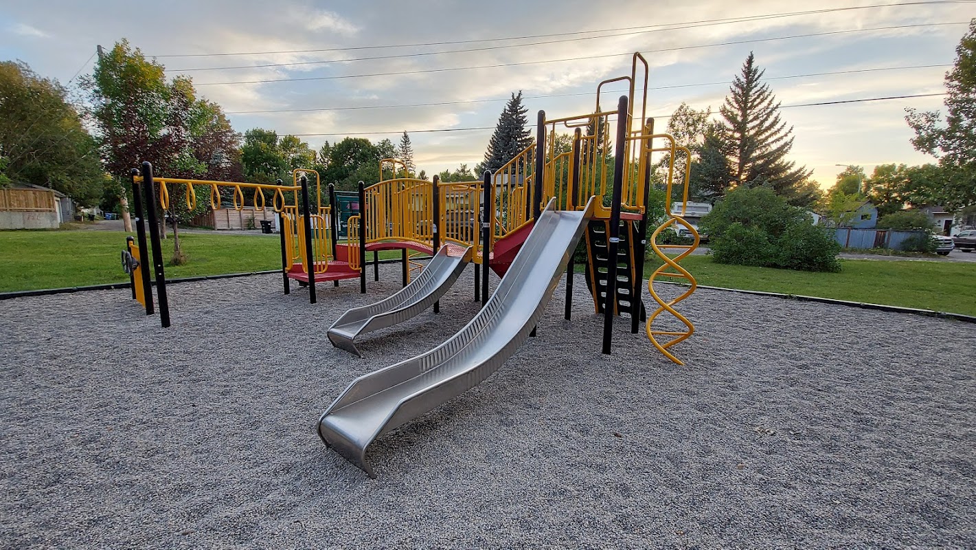 Mckerrell Cr SE Playground