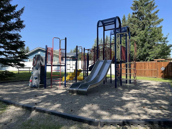 Woodmont Ri SW Playground