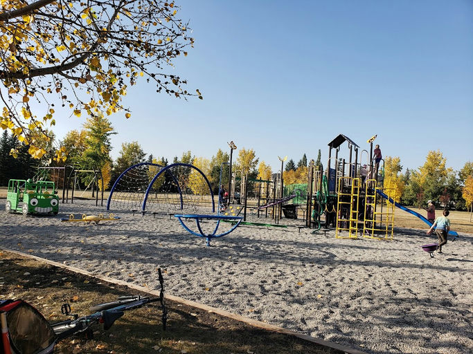 Sunlake Rd SE Playground