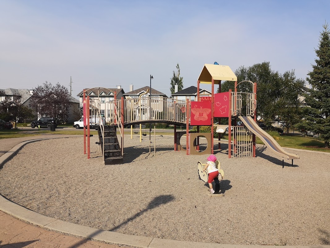 Prestwick Ci SE & Prestwick Dr SE