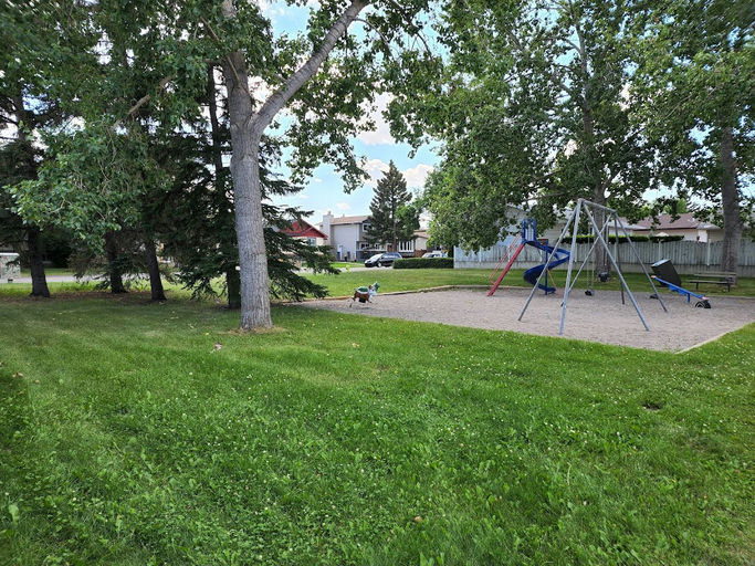 Templeview Dr NE Playground