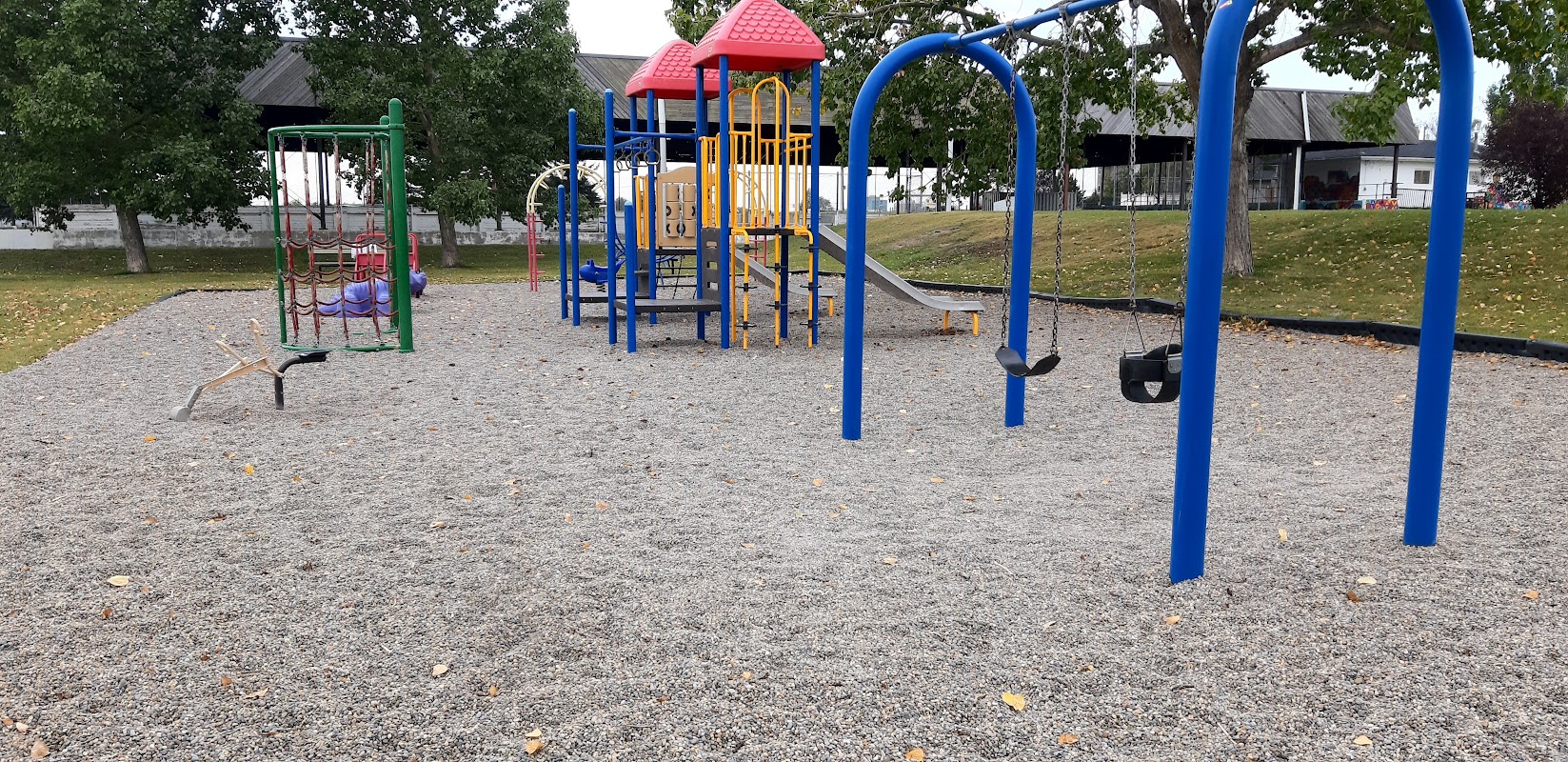 Margaret Av SE & Ramsay St SE