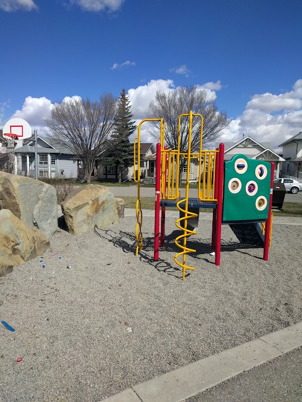 Martinridge Gv NE Playground