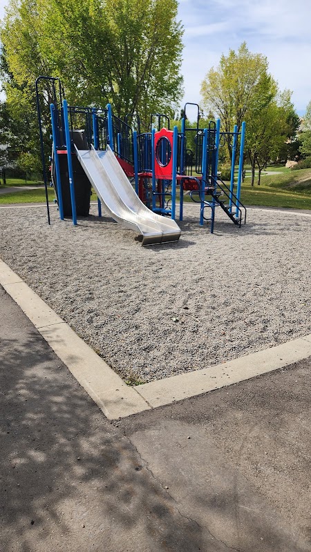 Mt Selkirk Cl SE Playground