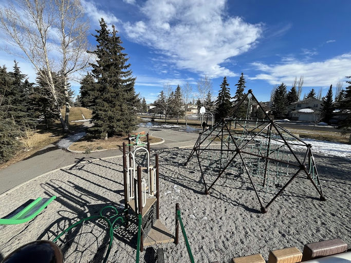 Playground, Woodlands