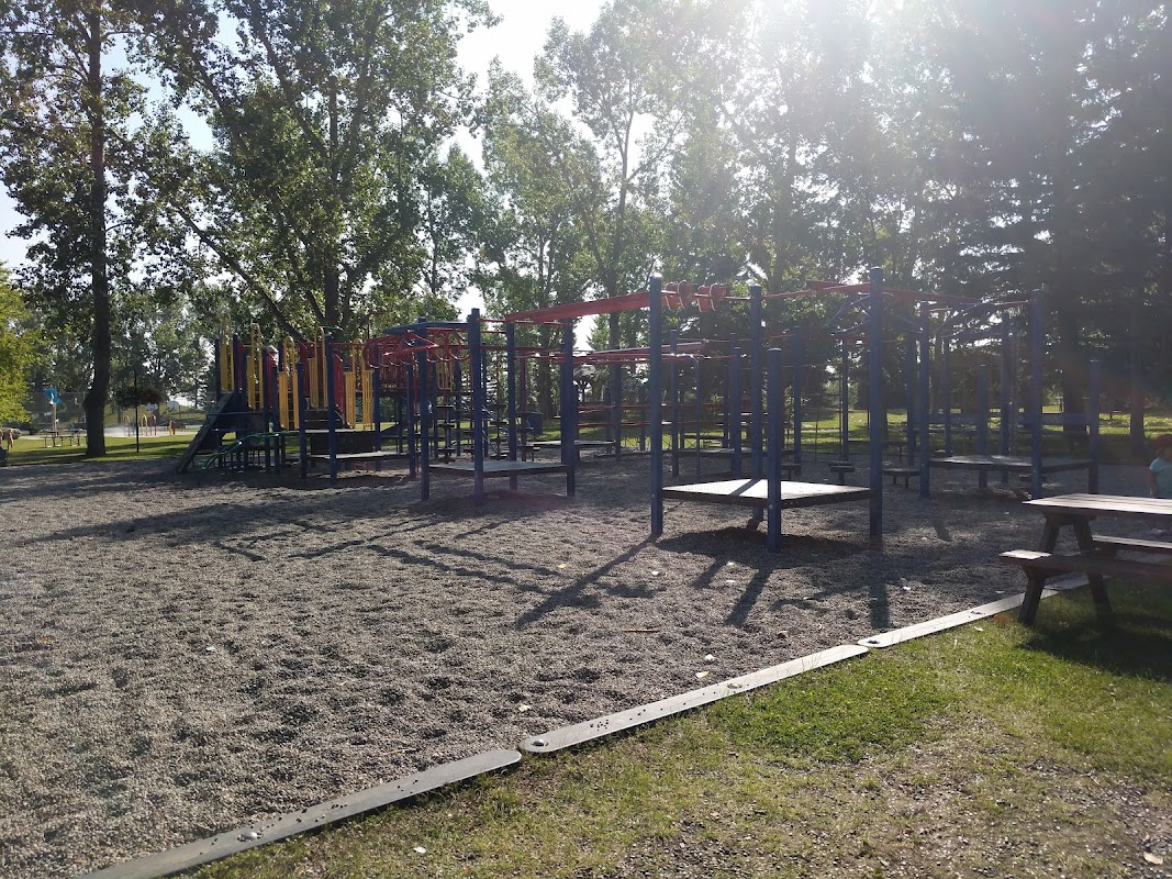 Playground, Parkland