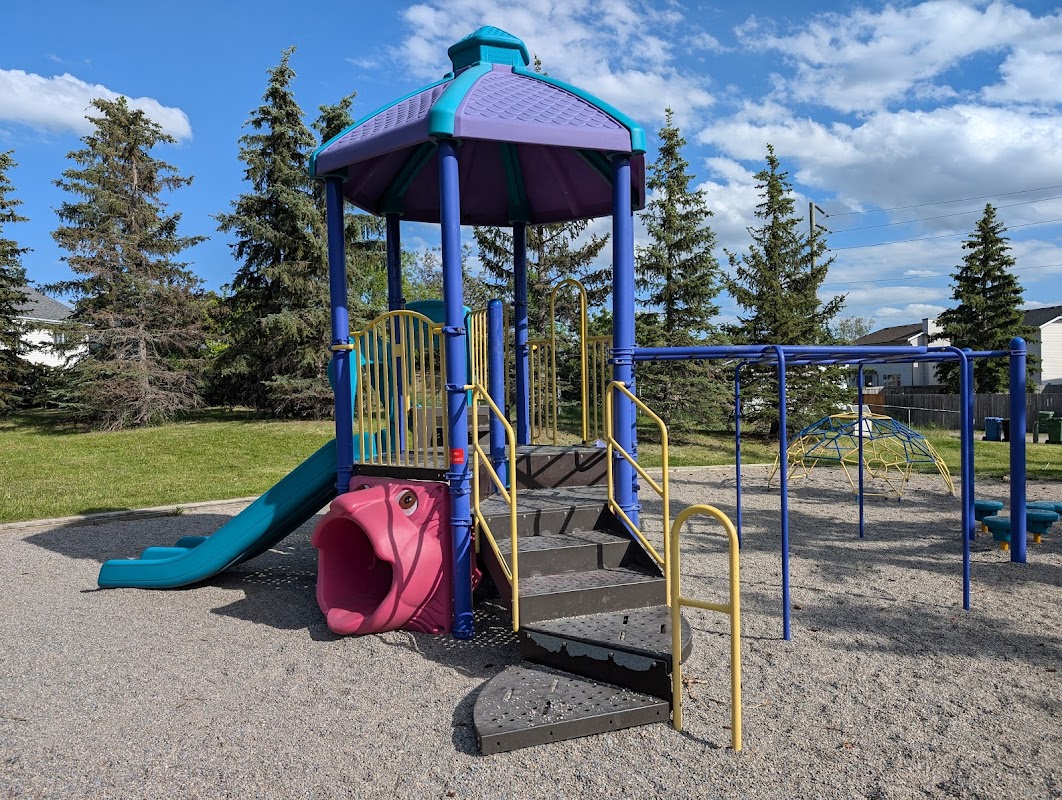 Rivercrest Cl SE Playground