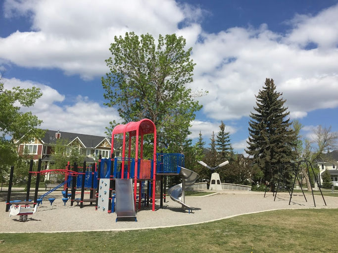 Playground, Garrison Green