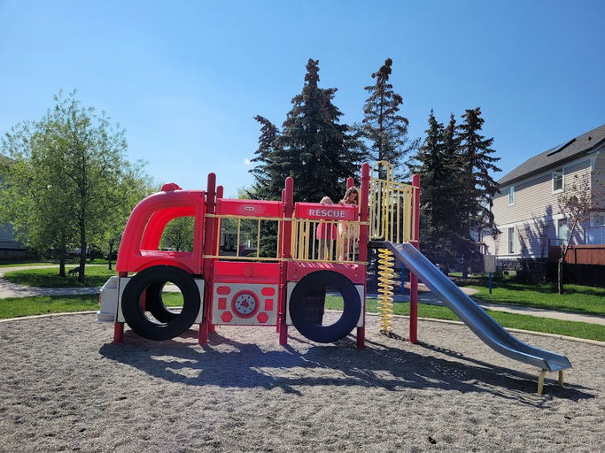 Prestwick Ht SE Playground