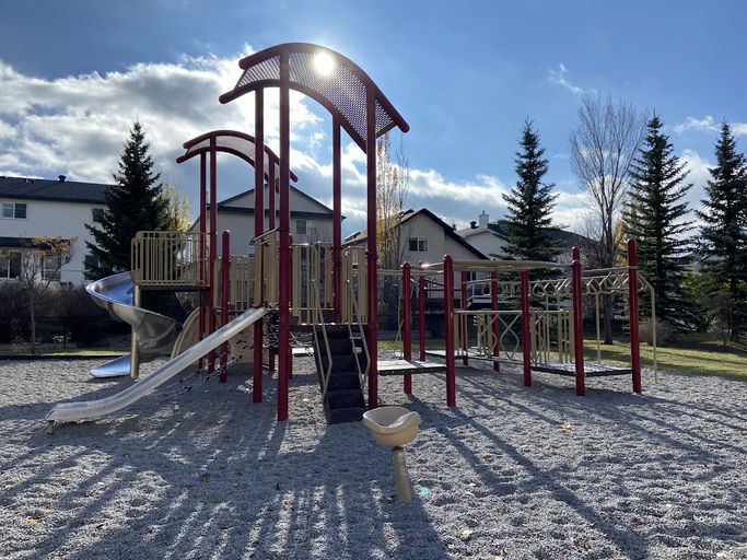 Playground, Douglasdale/Douglas Glen