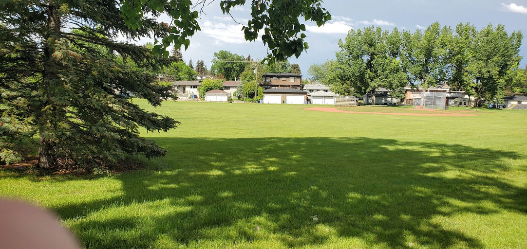 Playground, Charleswood