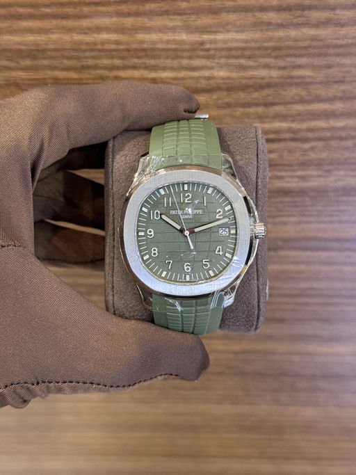 Patek Philippe Aquanaut Ref. 5168G green 