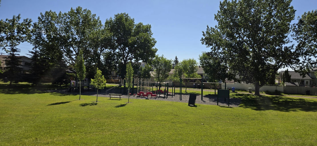 Scenic Glen Cl NW Playground
