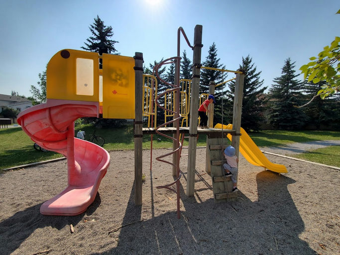 Playground, Chaparral