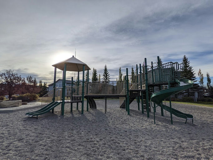 Playground, Cougar Ridge