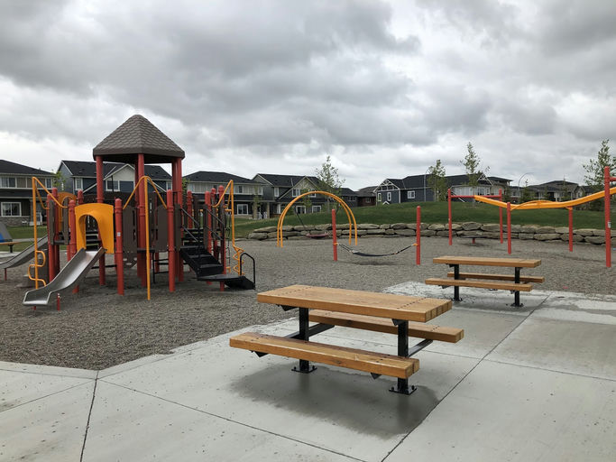 Saddlelake Gv NE Playground