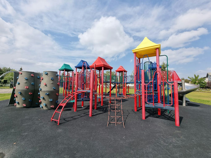 Applestone Pa SE Playground