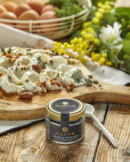 Fromage frais aux brisures de truffe noire