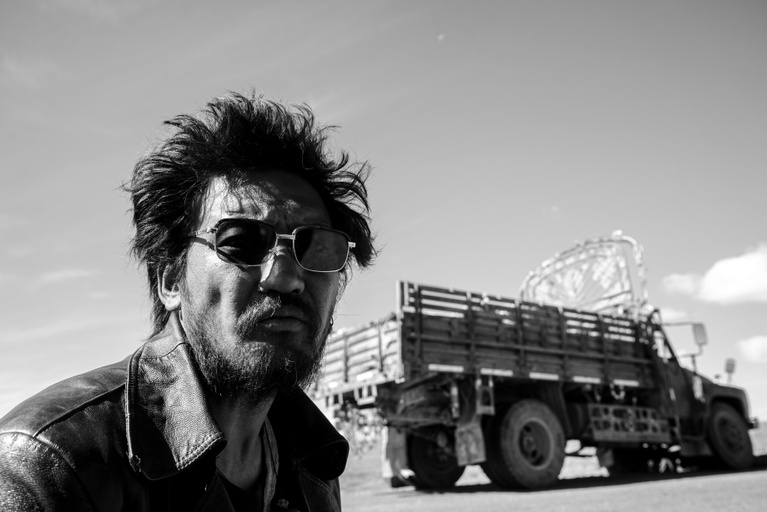 © SHANGHAI BLOSSOMS LANE PICTURES LTD