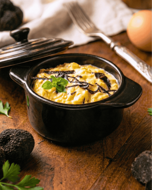 Uova strapazzate al tartufo nero
