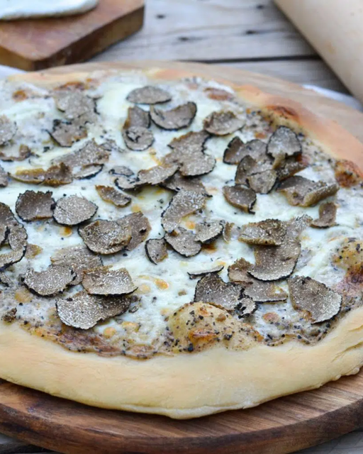 Pizza à la truffe d’été