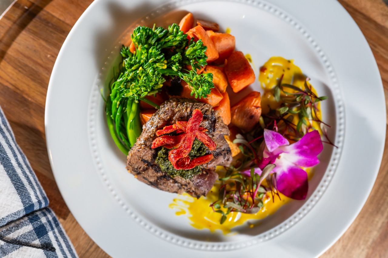 Burgers made to order in Columbia, MO.